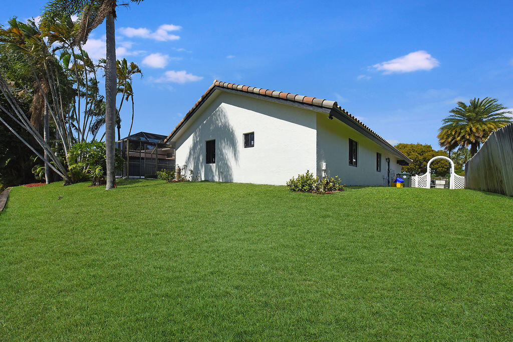 7230 Northwest 4th Avenue Boca Raton, FL 33487 - Photo 13 of 49 AIP_3333