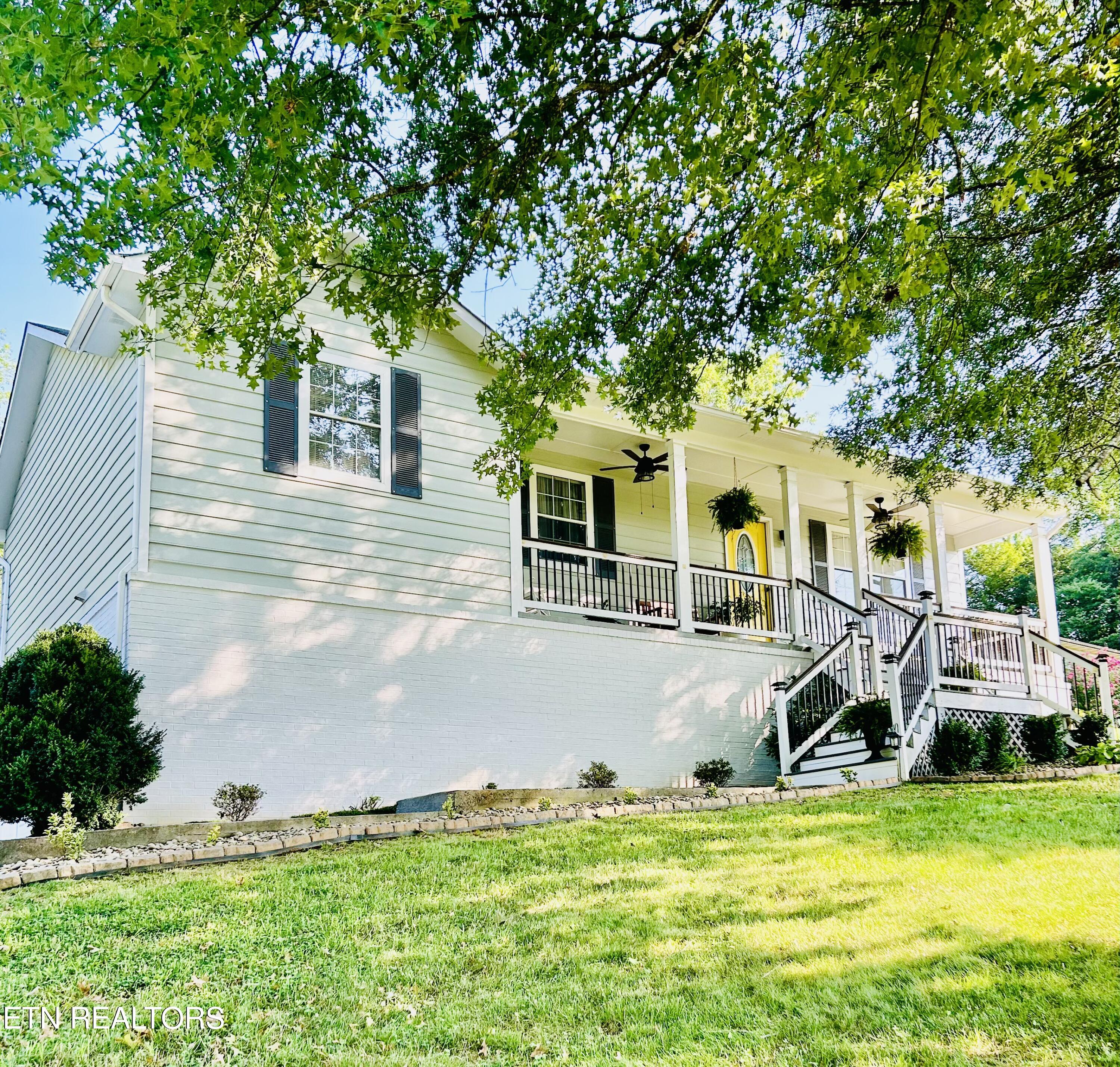 217 Gladwood Road Clinton, TN 37716 - Photo 3 of 31 IMG_4349