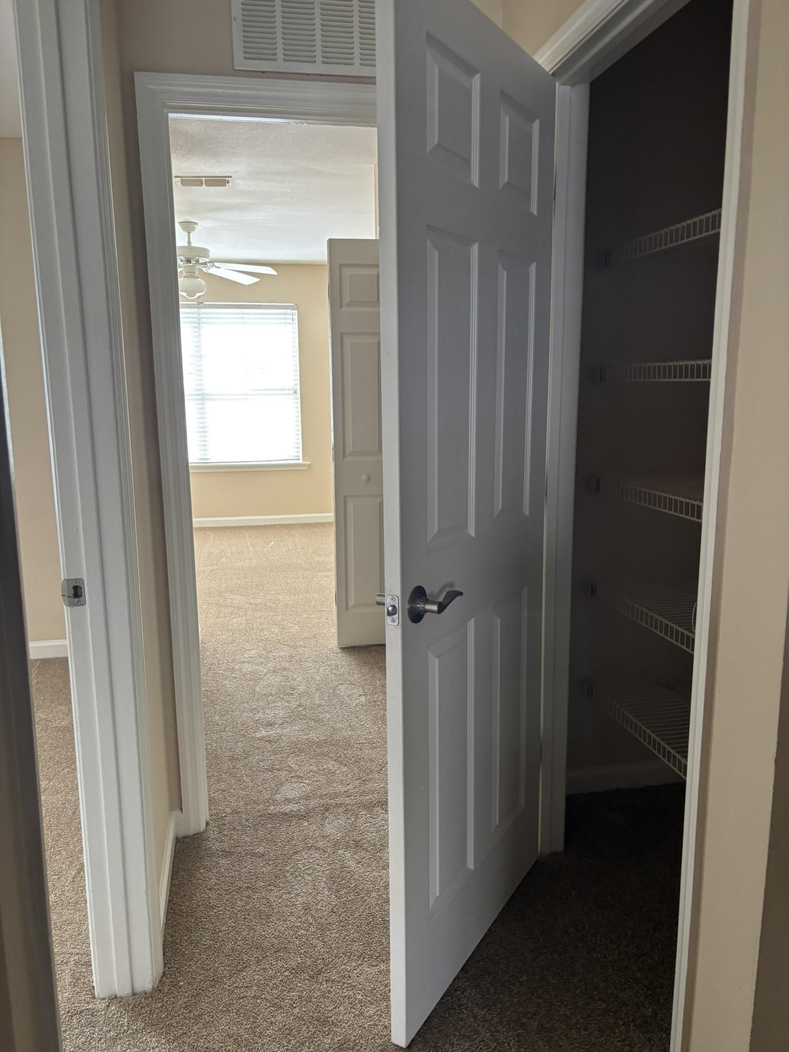 1320 Hendrix Road, Unit 406 Tallahassee, FL 32301 - Photo 38 of 39 Gallery Image 38