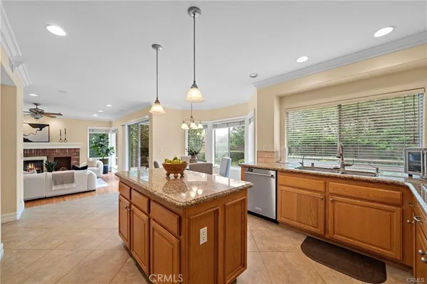 $7,500 | 2811 North Roxbury Street, Orange, CA 92867