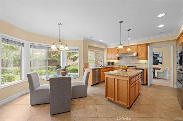 $7,500 | 2811 North Roxbury Street, Orange, CA 92867