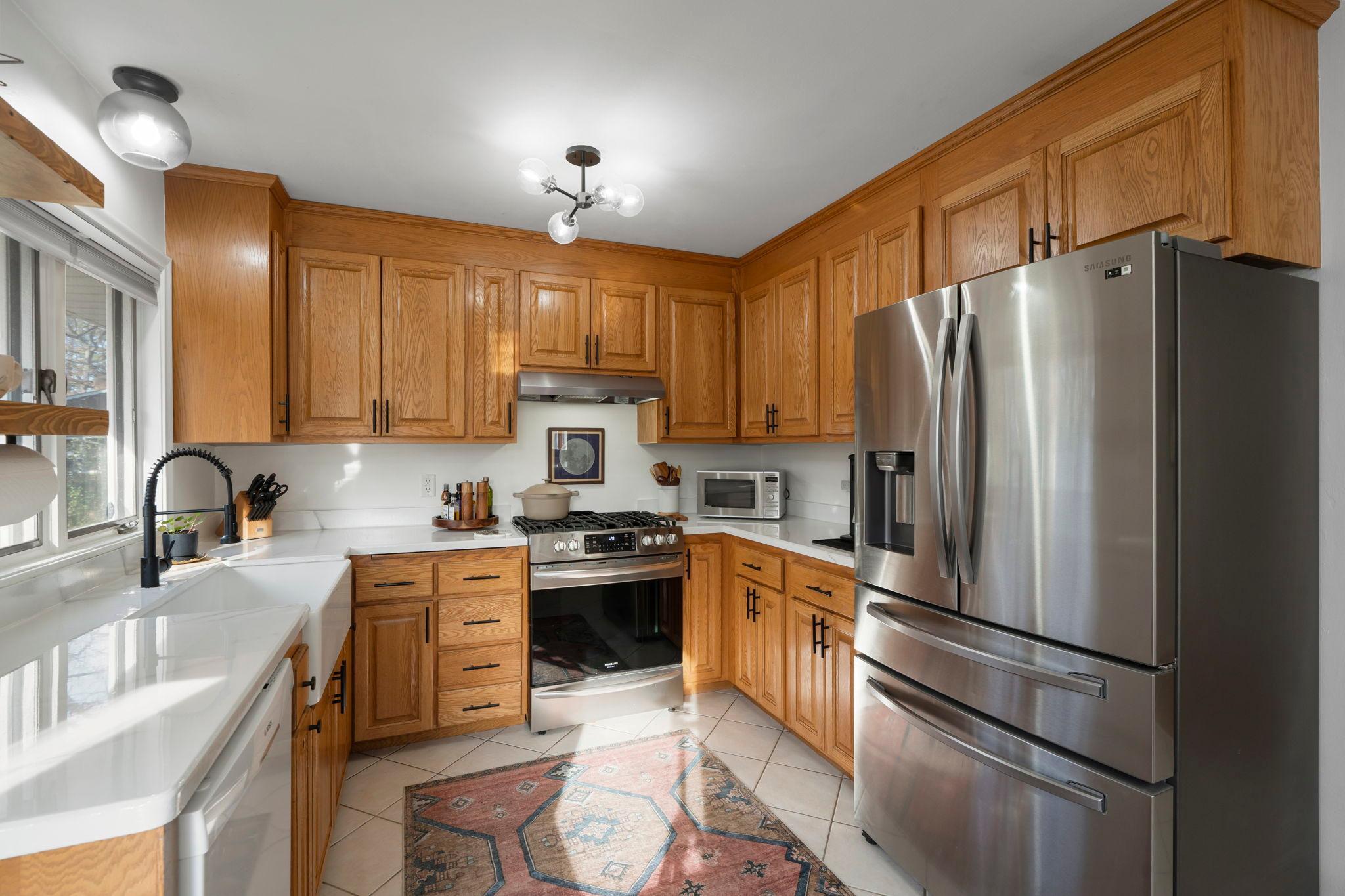 8125 Lea Road Bloomington, MN 55438 - Photo 10 of 49 Gallery Image 10