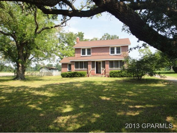 1374 Leggett Road Washington, NC 27889 - Photo 1 of 14 Primary Photo