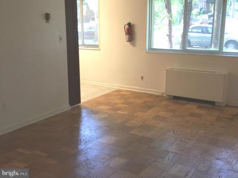 2710 Macomb Street Northwest, Unit 204 Washington, DC 20008 - Photo 8 of 15 Interior (General)
