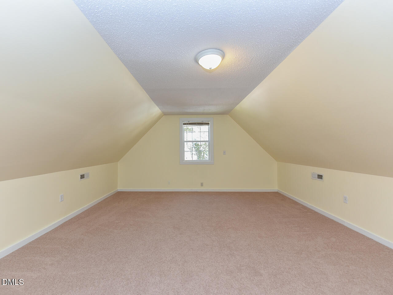 178 Paceville Road Selma, NC 27576 - Photo 26 of 30 an empty room with a window