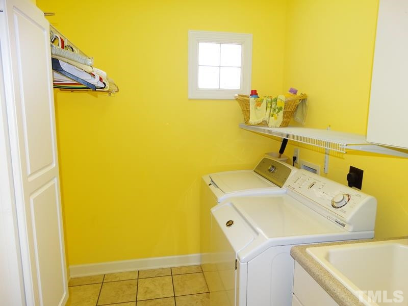 1409 Rhea Drive Garner, NC 27529 - Photo 17 of 25 Laundry