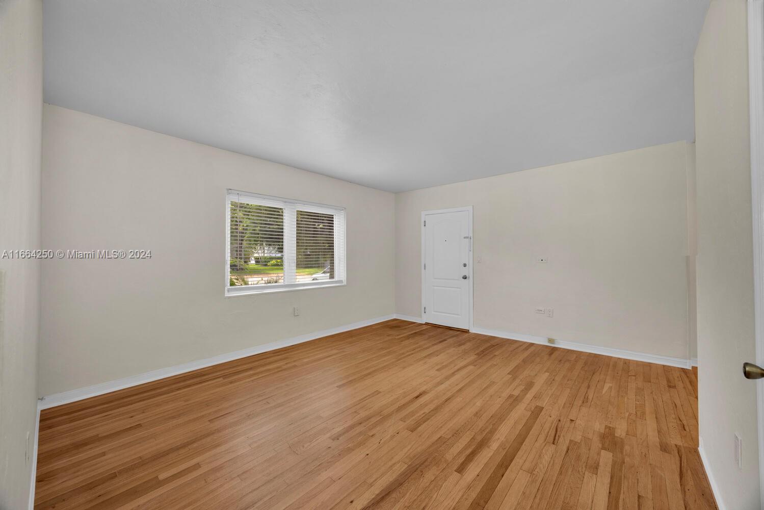 7620 Southwest 55th Avenue, Unit B Miami, FL 33143 - Photo 5 of 14