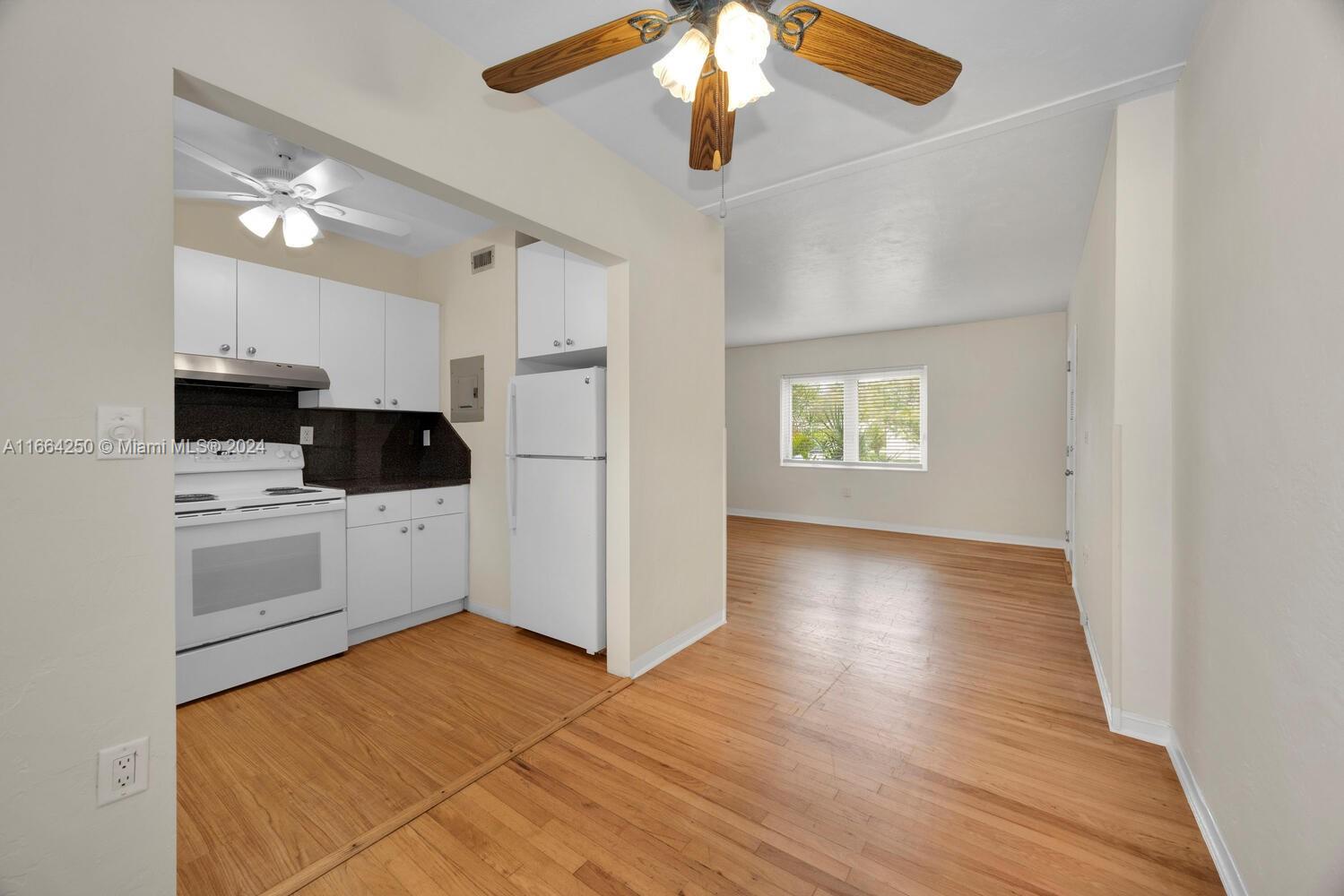 7620 Southwest 55th Avenue, Unit B Miami, FL 33143 - Photo 8 of 14