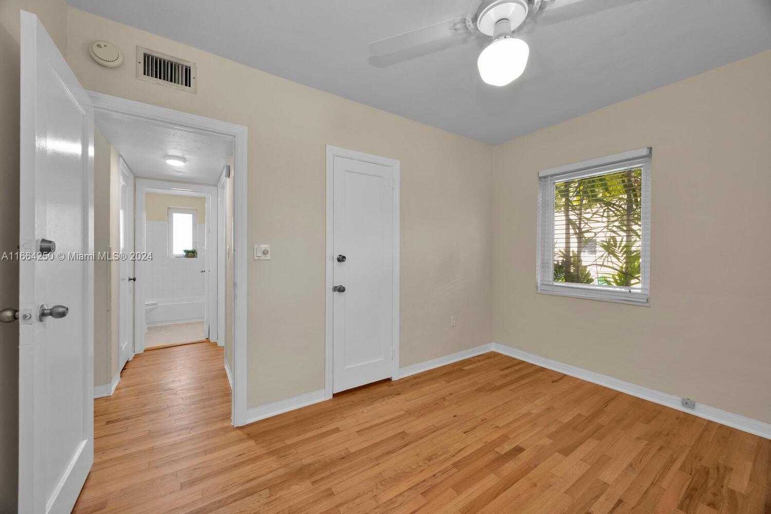 7620 Southwest 55th Avenue, Unit B Miami, FL 33143 - Photo 10 of 14