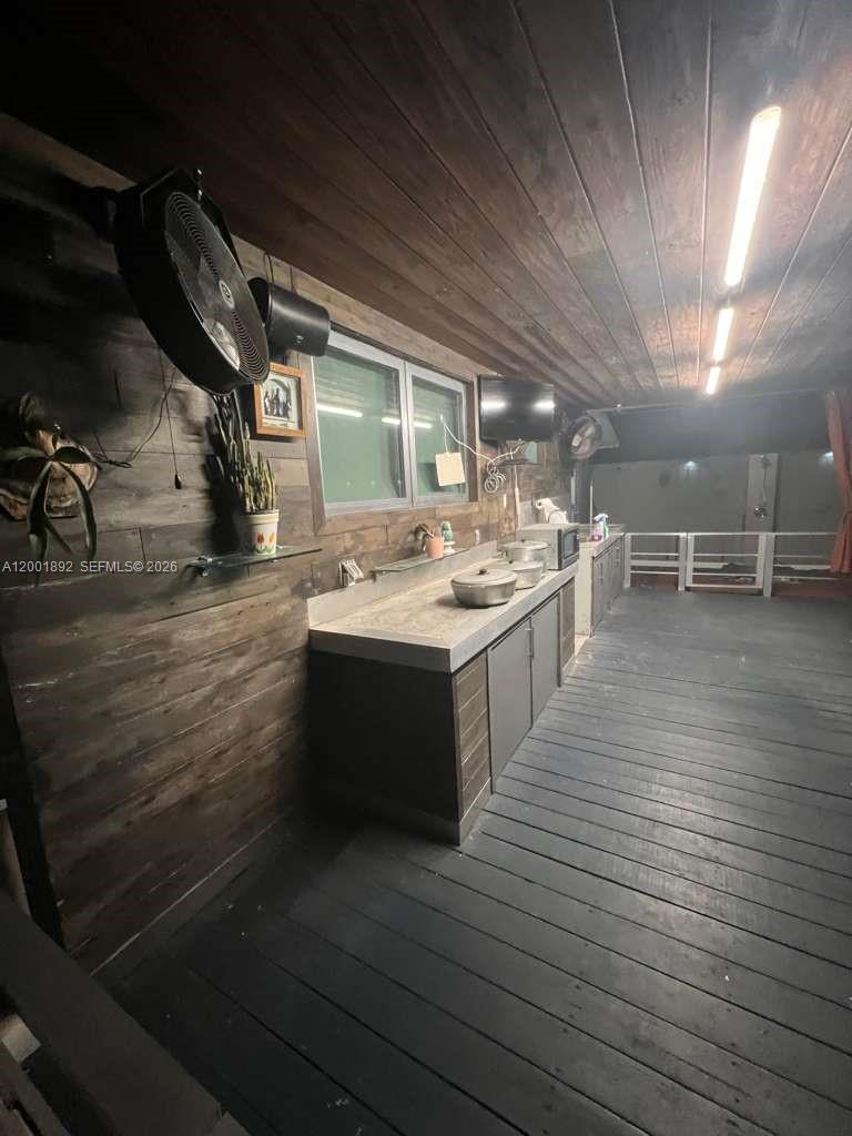 6900 Southwest 22nd Street Miami, FL 33155 - Photo 43 of 44 Gallery Image 43