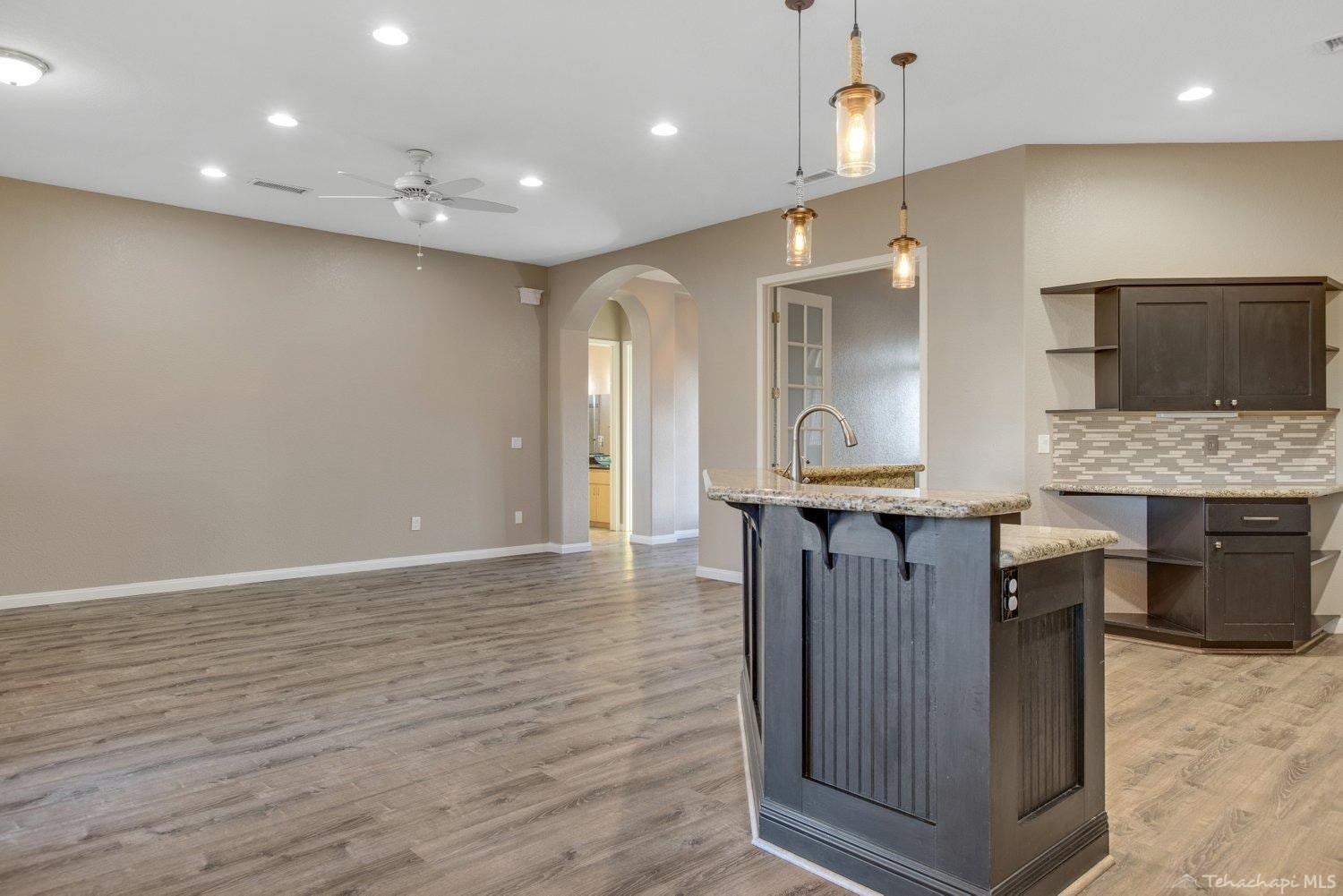 21217 Ridgeway Drive Tehachapi, CA 93561 - Photo 18 of 46 Gallery Image 18