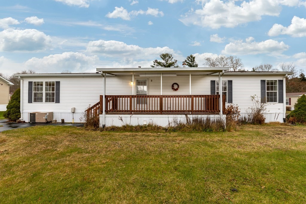 39 George's Loop Raynham, MA 02767 - Photo 38 of 41 Gallery Image 38