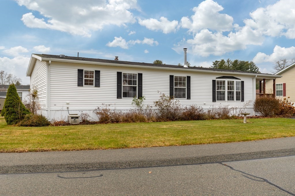 39 George's Loop Raynham, MA 02767 - Photo 4 of 41 Gallery Image 4