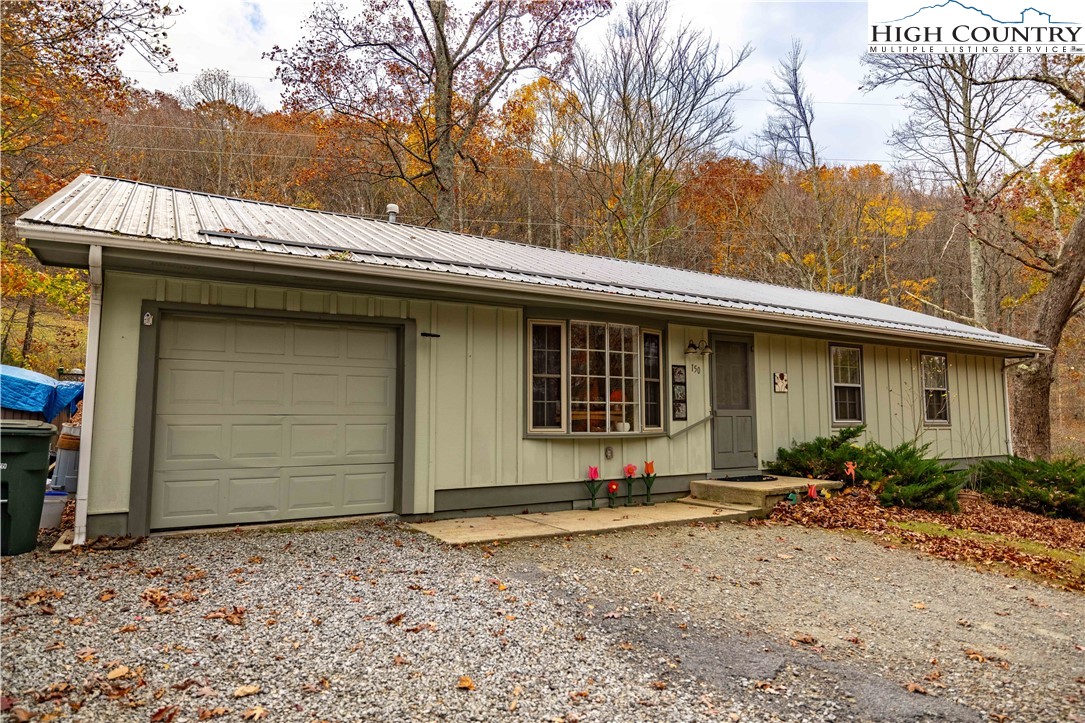150 Timberlake Sparta, NC 28675 - Photo 4 of 36 a front view of a house