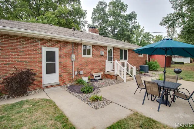 $235,000 | 5504 Ladue Drive, Godfrey, IL 62035