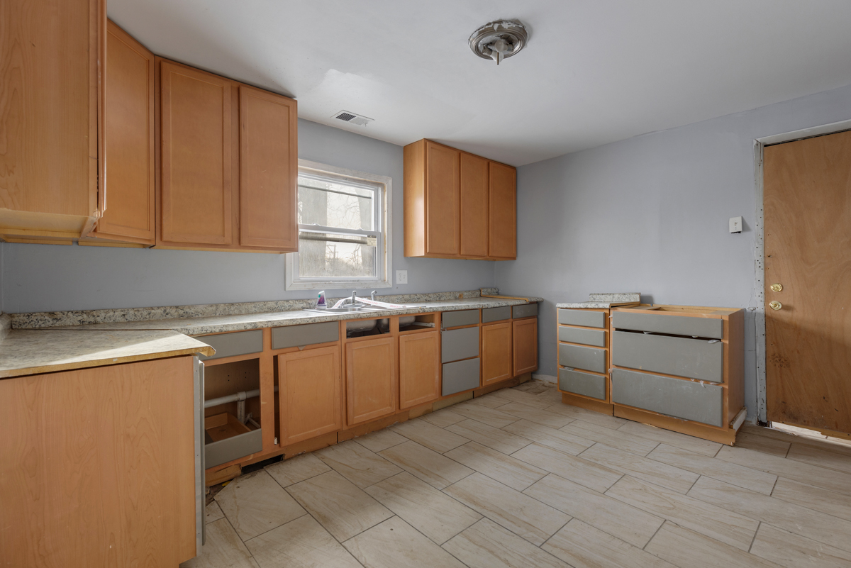 6840 South Green Street Chicago, IL 60621 - Photo 16 of 25 Gallery Image 16