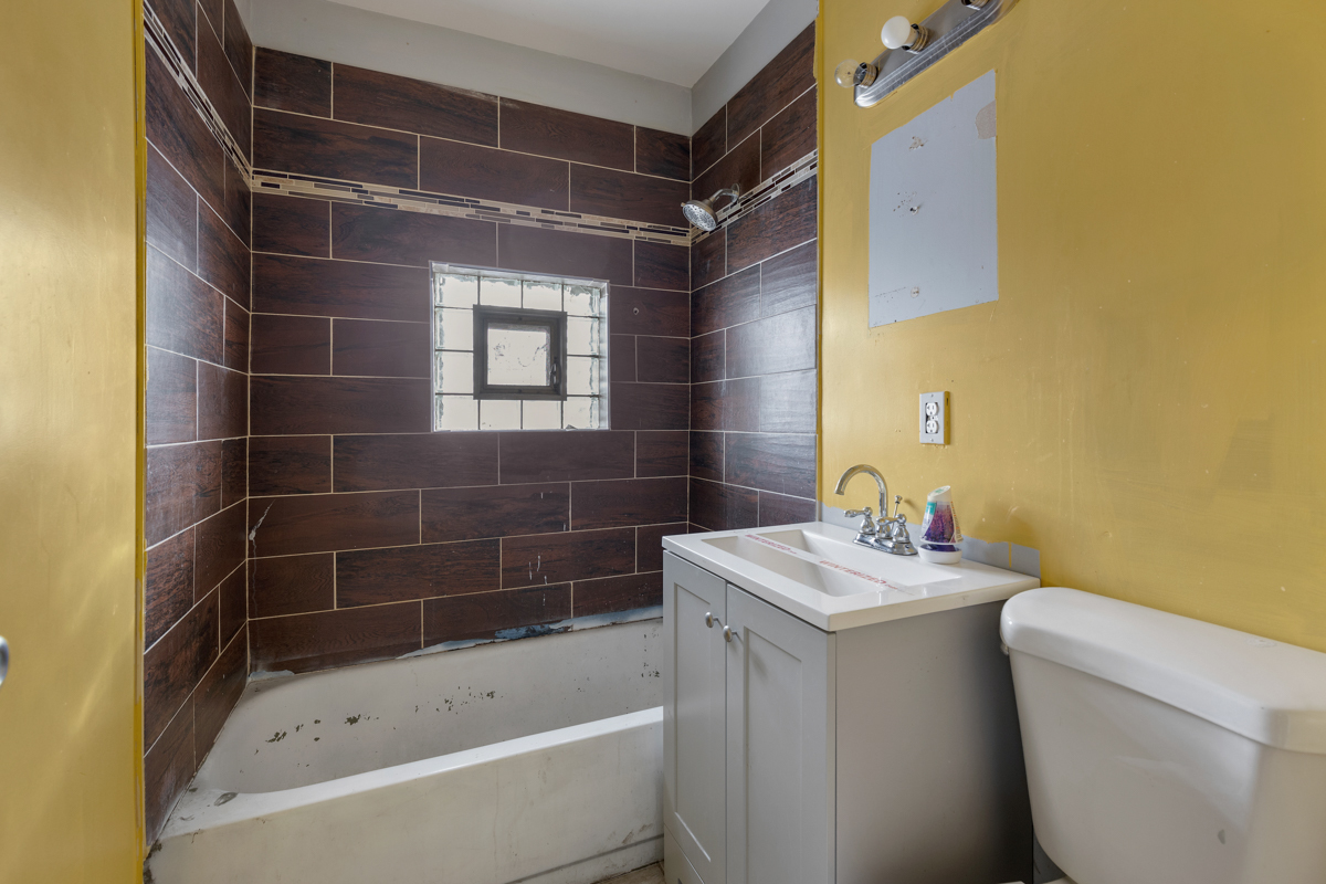 6840 South Green Street Chicago, IL 60621 - Photo 20 of 25 Gallery Image 20