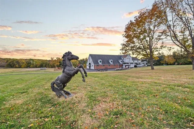 $5,499,999 | 5835 West 167th Street, Stilwell, KS 66085