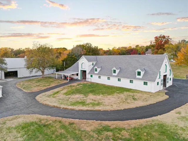 $5,499,999 | 5835 West 167th Street, Stilwell, KS 66085