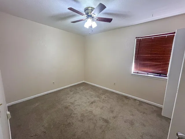 $1,450 | 105 Laguna Vista Court, Chico, TX 76431