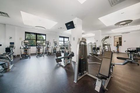 $565,000 | 4 Beacon Way, Unit 805, Jersey City, NJ 07304