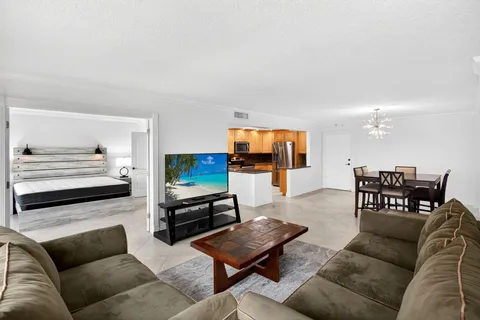 $535,000 | 405 North Ocean Boulevard, Unit 507, Pompano Beach, FL 33062