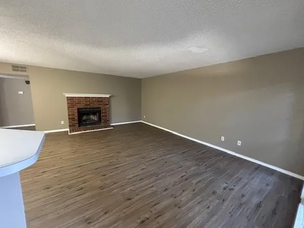 $2,000 | 5025 Winder Court, Unit A, North Richland Hills, TX 76180