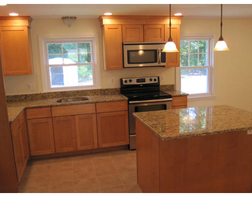 11 Keans Road Burlington, MA 01803 - Photo 4 of 11 Gallery Image 4