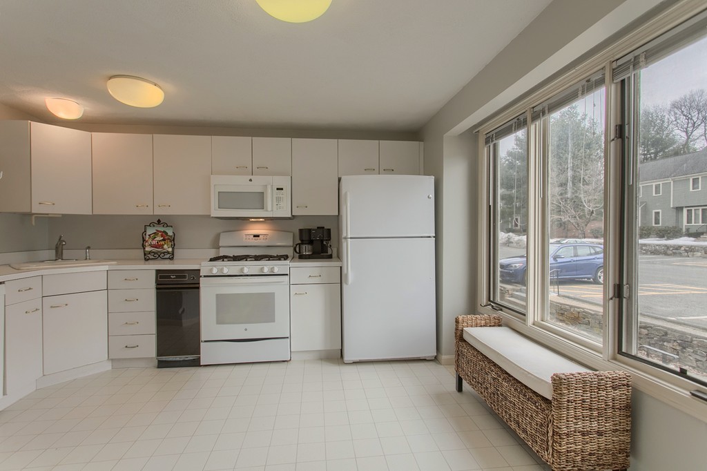 5 Deer Path, Unit 3 Maynard, MA 01754 - Photo 3 of 28 Gallery Image 3