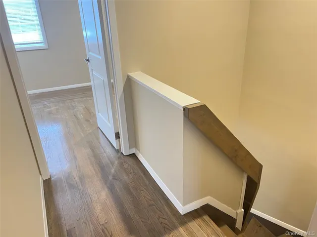 $3,950 | 60 Marwood Road North, Unit B / RIGHT, Port Washington, NY 11050