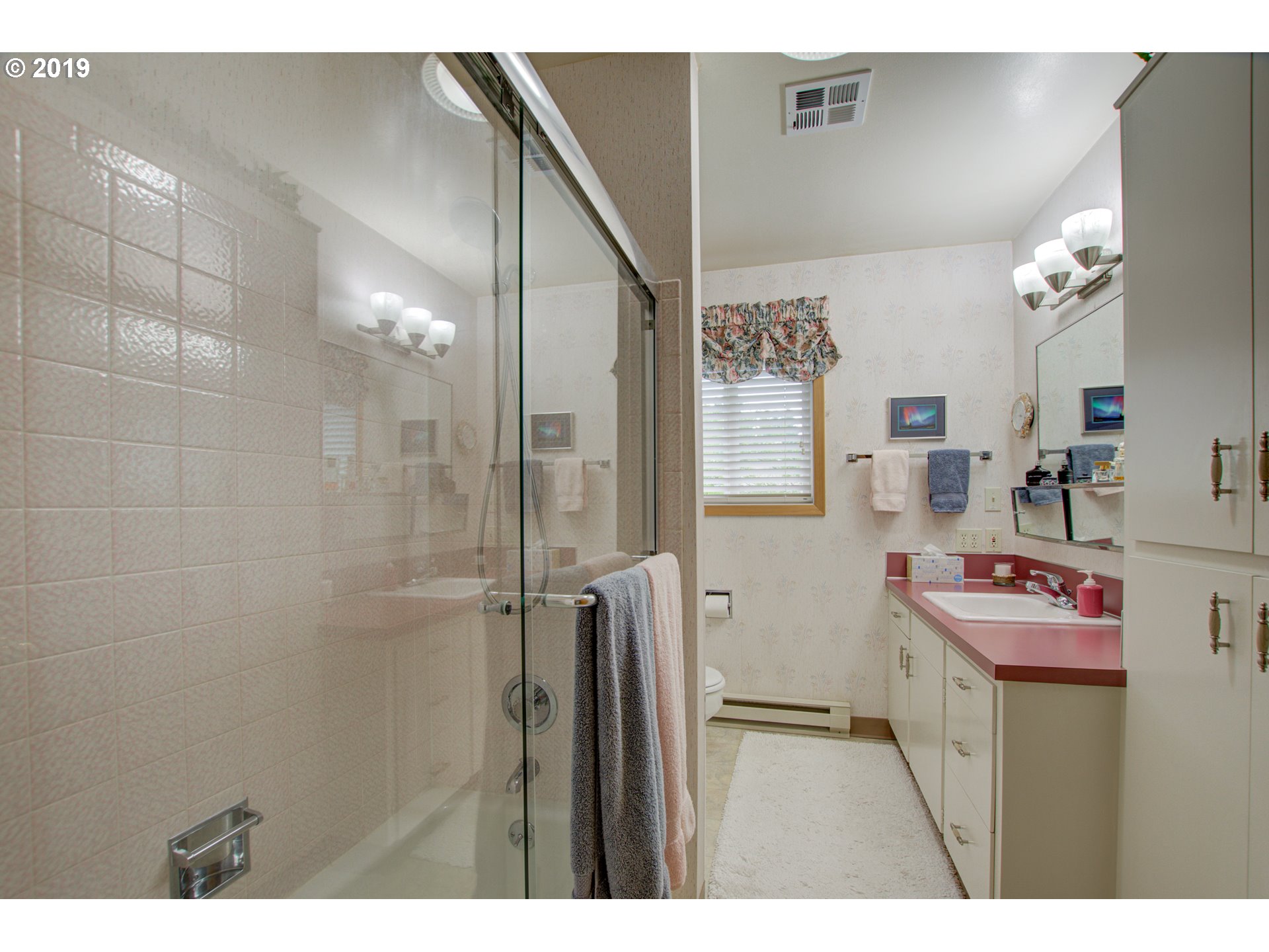630 Meadow View Road Forest Grove, OR 97116 - Photo 16 of 32 Gallery Image 16