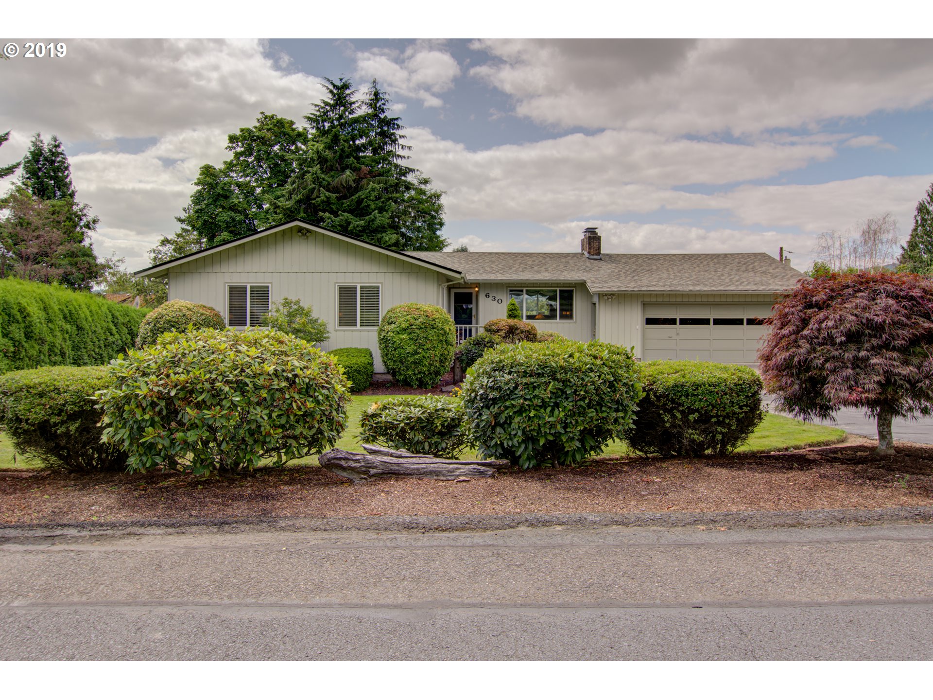 630 Meadow View Road Forest Grove, OR 97116 - Photo 4 of 32 Gallery Image 4