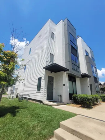 $3,500 | 1213 10th Avenue North, Unit 8, Nashville, TN 37208