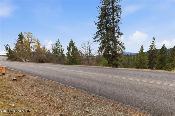 $299,000 | 2594 East Fernan Hill Road, Coeur D'Alene, ID 83814