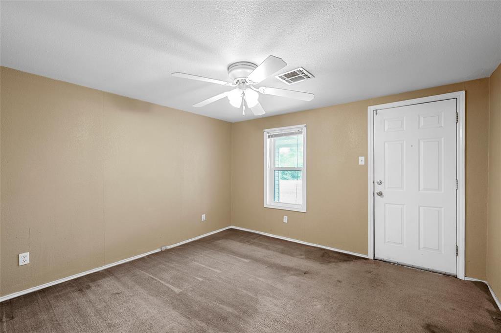 4704 Williams Road Bellmead, TX 76705 - Photo 18 of 32