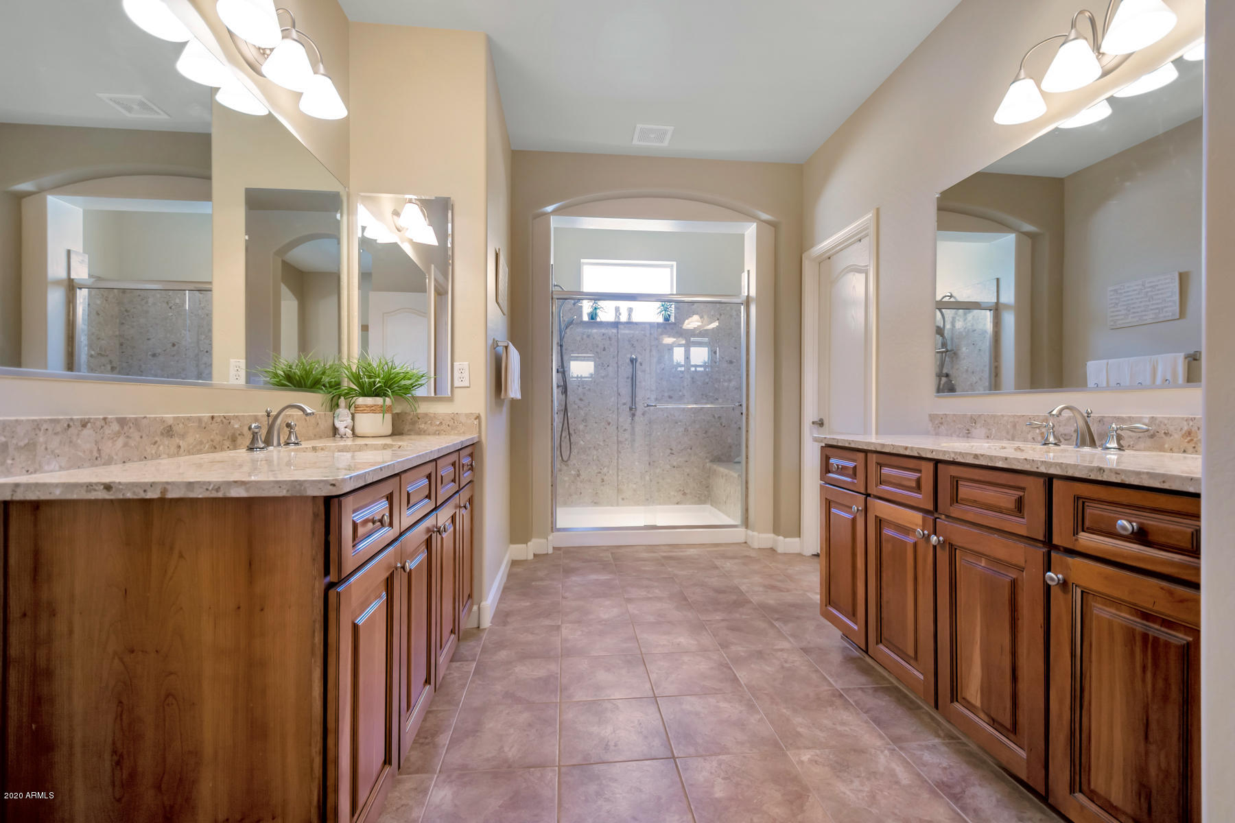 16231 West Cheery Lynn Road Goodyear, AZ 85395 - Photo 6 of 40 QPT Photo - DSC_5601