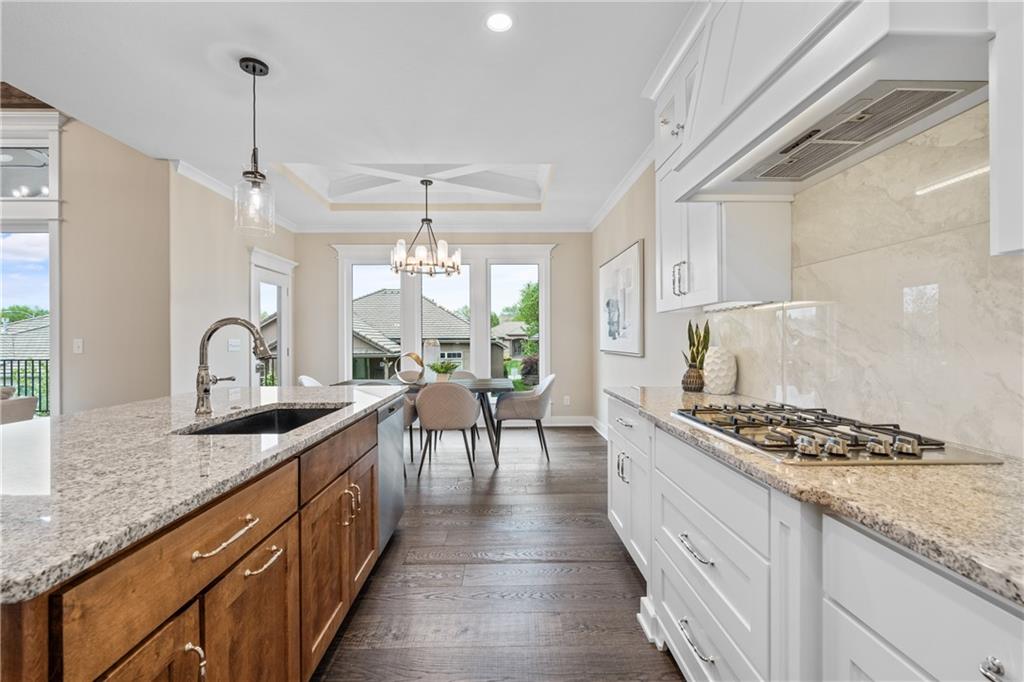 4367 Northeast Hideaway Drive Lee's Summit, MO 64064 - Photo 13 of 45