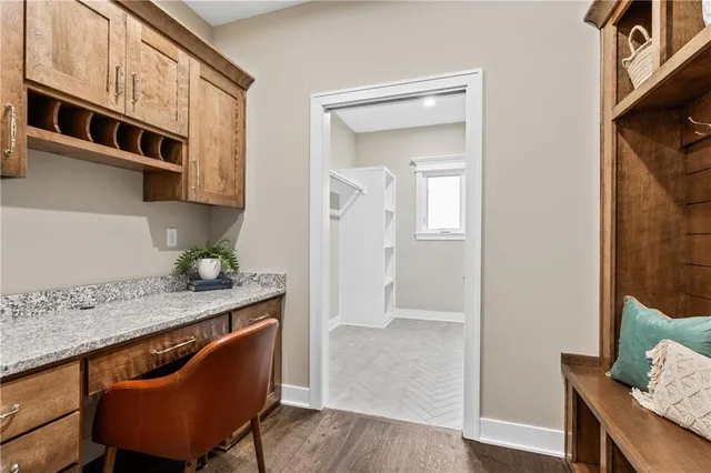 $689,900 | 4367 Northeast Hideaway Drive, Lee's Summit, MO 64064