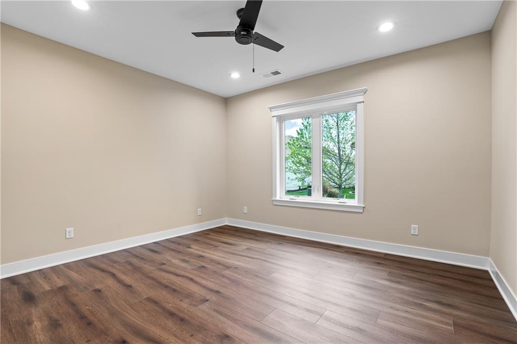 4367 Northeast Hideaway Drive Lee's Summit, MO 64064 - Photo 40 of 45