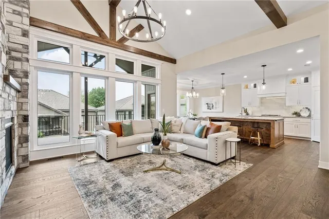 $689,900 | 4367 Northeast Hideaway Drive, Lee's Summit, MO 64064