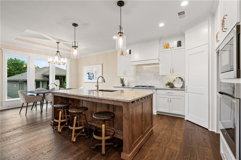 4367 Northeast Hideaway Drive Lee's Summit, MO 64064 - Photo 10 of 45