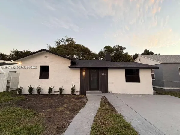 $3,299 | 854 Northwest 76th Street, Miami, FL 33150