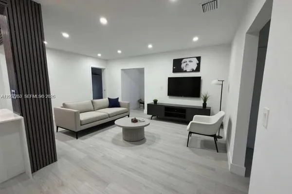 $3,299 | 854 Northwest 76th Street, Miami, FL 33150