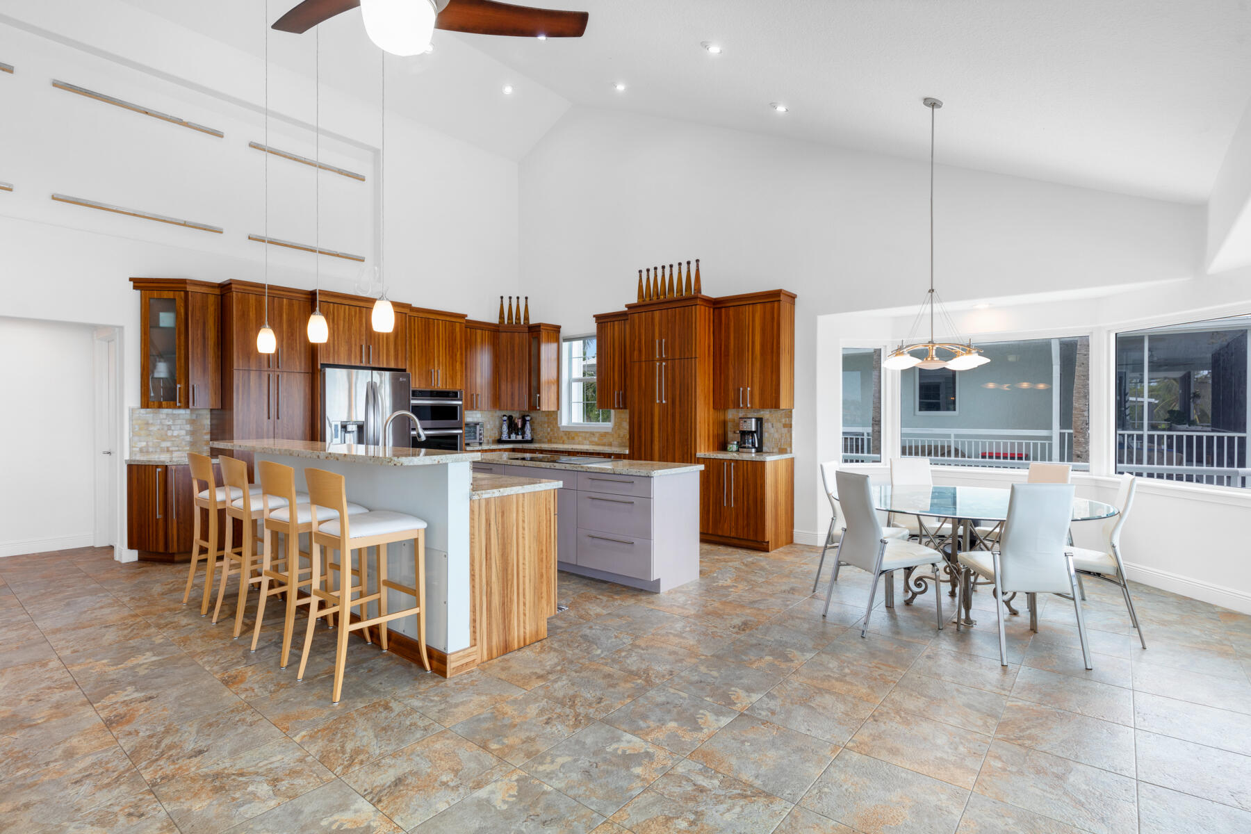 21 Mutiny Place Key Largo, FL 33037 - Photo 32 of 57 Kitchen is focal point of great room