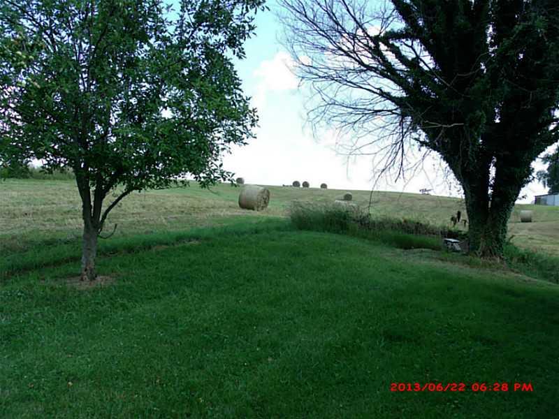 1860 Green Valley Road Vevay, IN 47043 - Photo 3 of 13