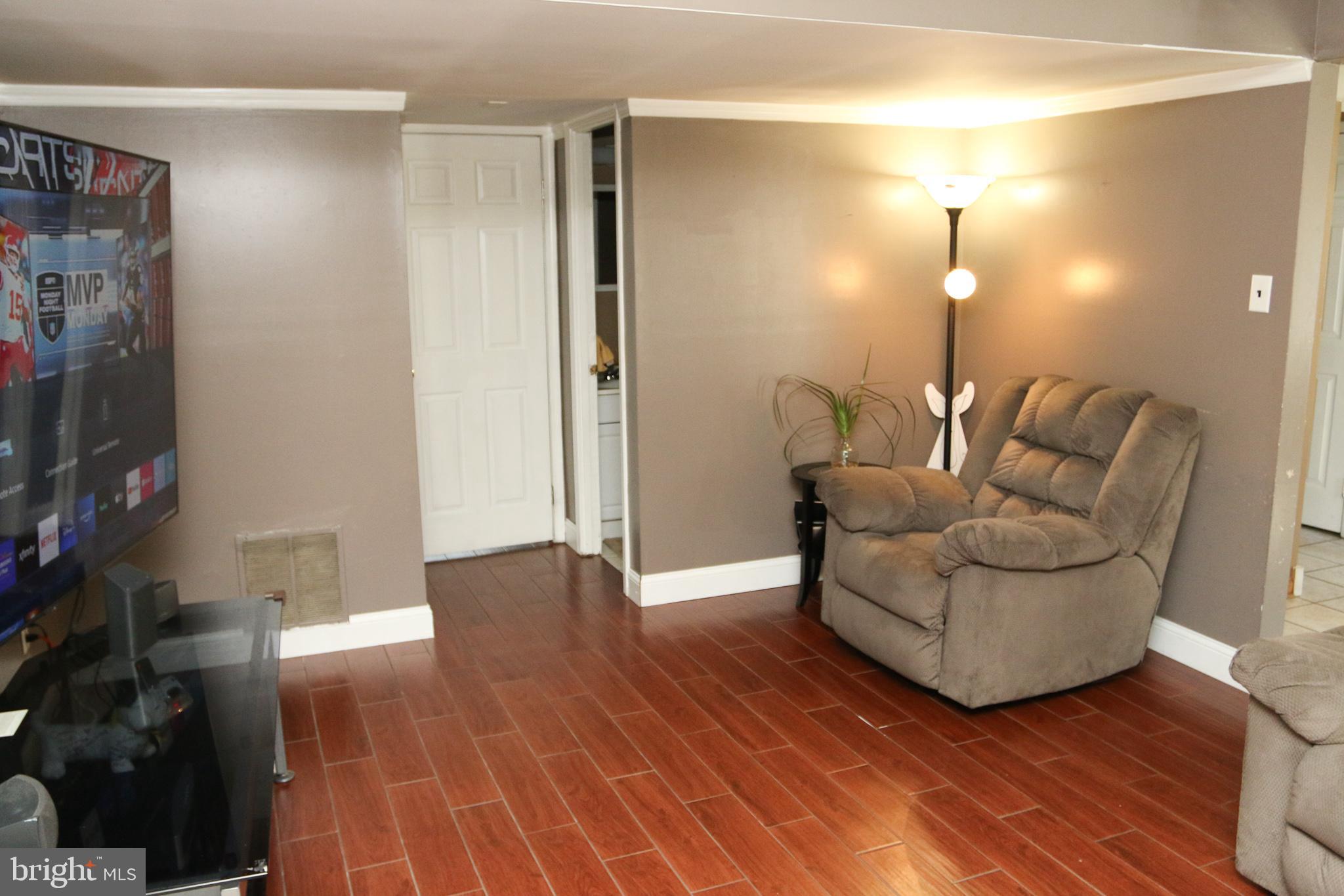 56 Plumstead Road Sewell, NJ 08080 - Photo 6 of 25