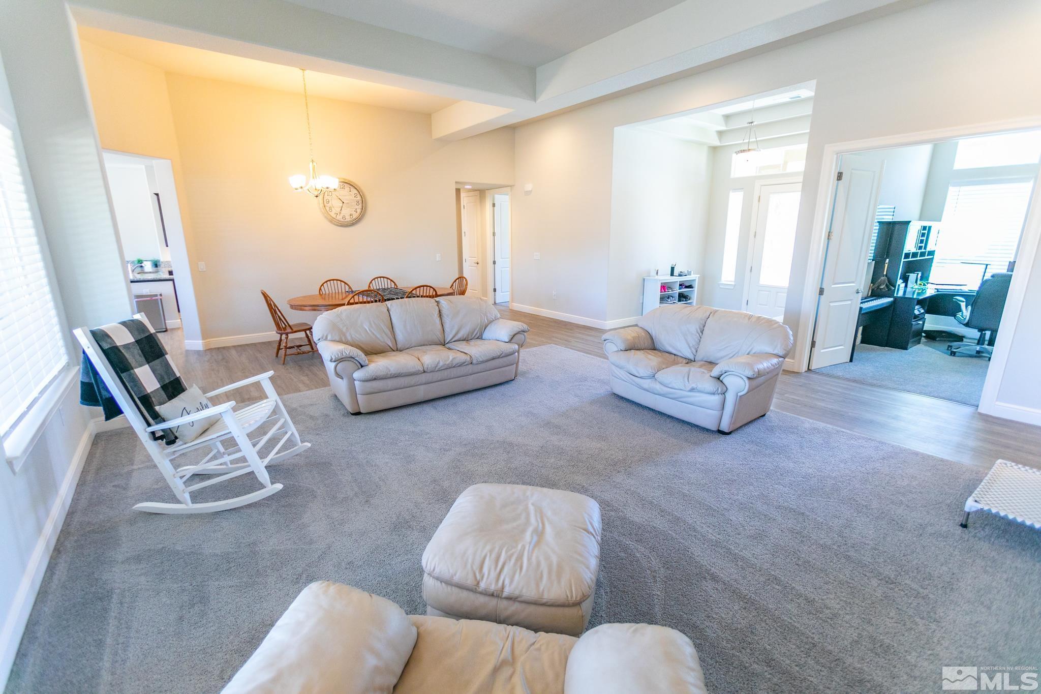 385 White Hawk Road Fernley, NV 89408 - Photo 13 of 33 Photo 13