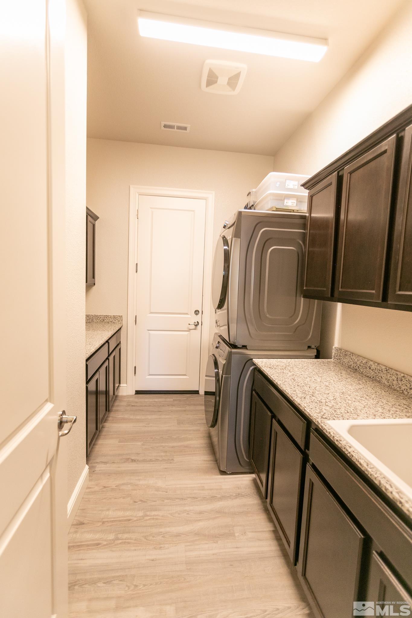 385 White Hawk Road Fernley, NV 89408 - Photo 21 of 33 Photo 21