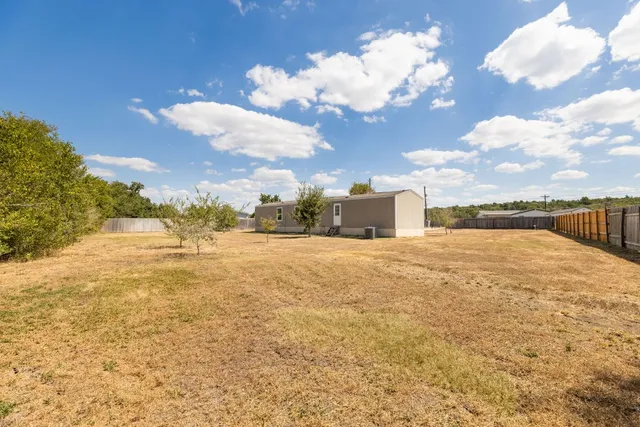 $240,000 | 106 Sunflower Field, Elgin, TX 78621
