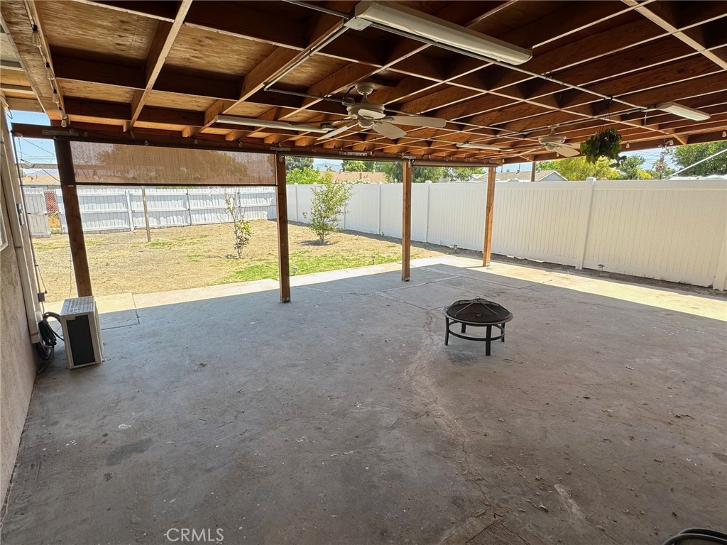 926 Griffith Way Hemet, CA 92543 - Photo 23 of 30 a view of a room with gym equipment
